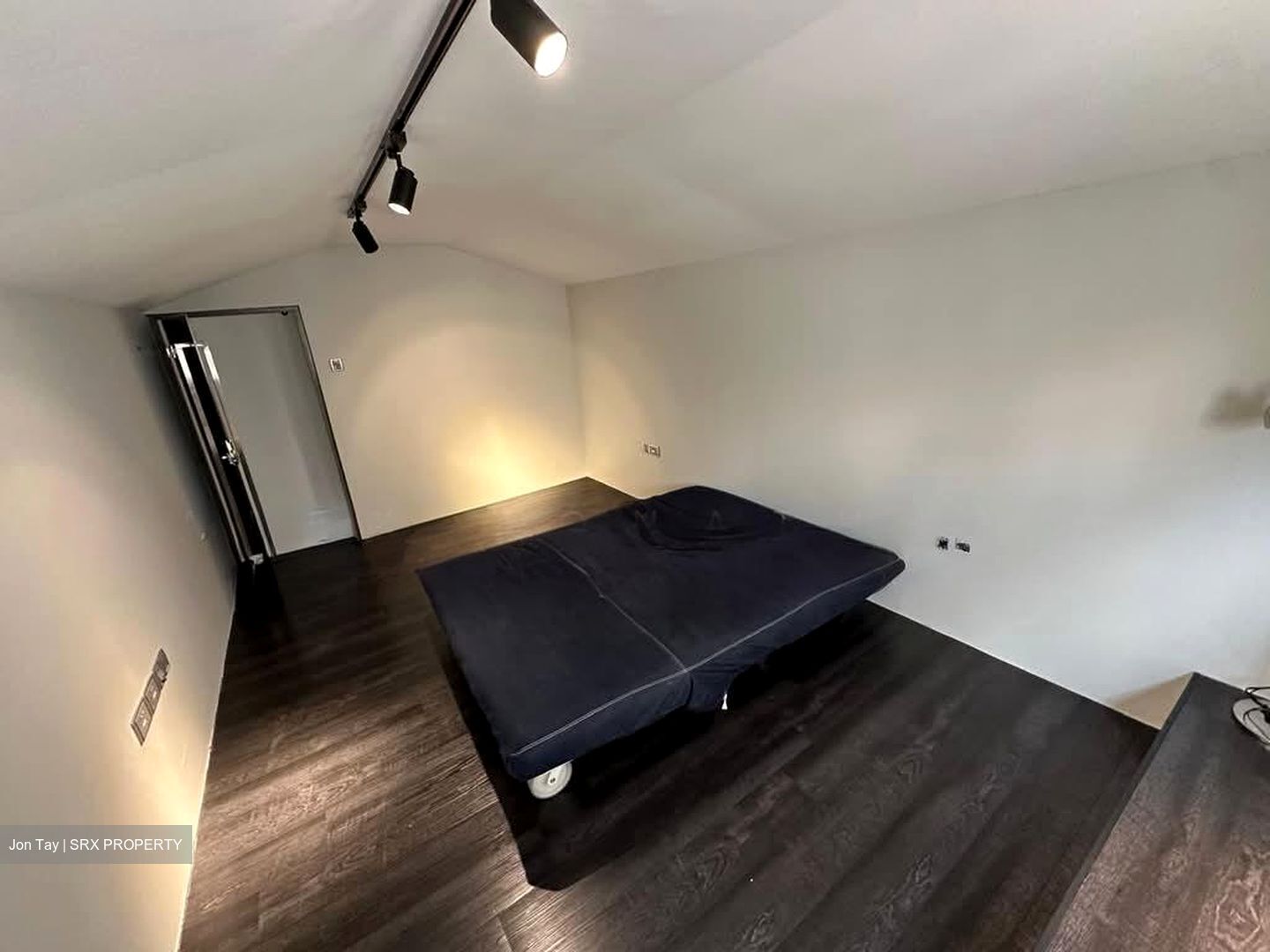 Sunrise Avenue (D28), Semi-Detached #543240041
